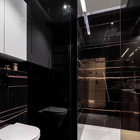 Ms Black Pearl Center شقة
